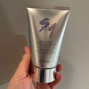 New Monat Blow Out Cream
